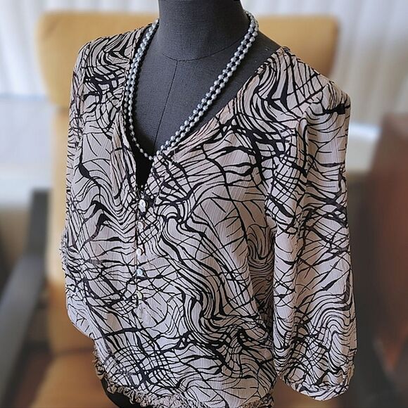 Vero Moda beige semi sheer Graphic ¾ Sleeve Top size L - Picture 1 of 14
